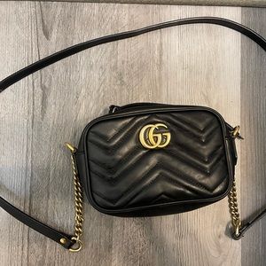 Authentic gucci cross body’s bag!